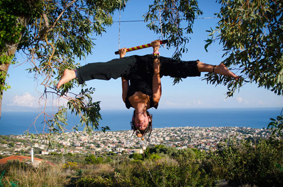 living-in-a-van-highlights-trapeze-fernanda