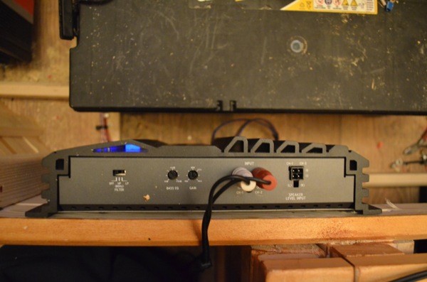 fitted-12v-car-amp