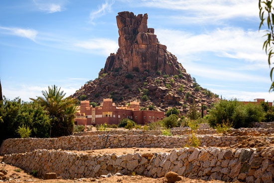 tafraoute-morocco-by-campervan-napoleons-cap